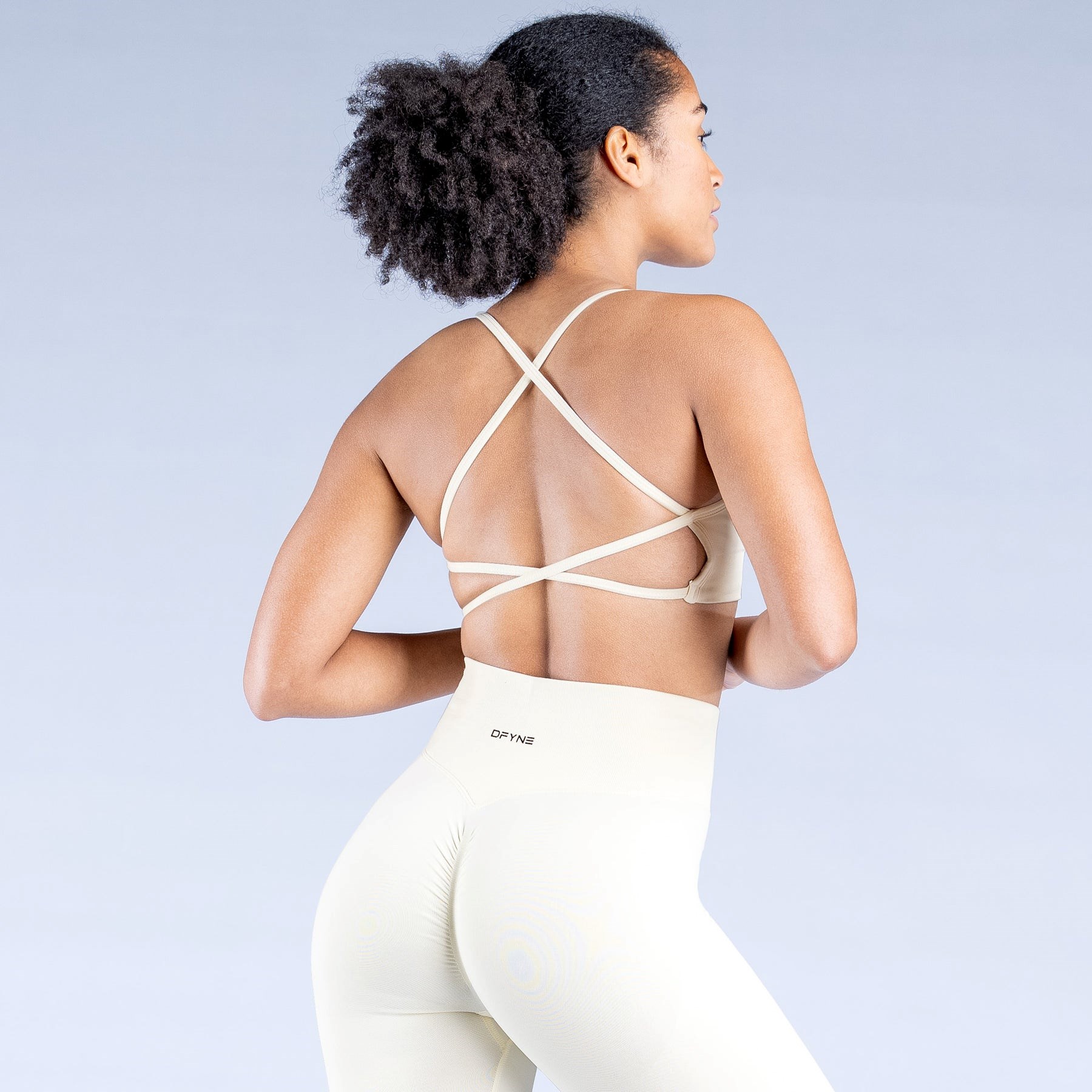 DFYNE Dynamic Backless Sports Bra Białe | 4318NHUDV